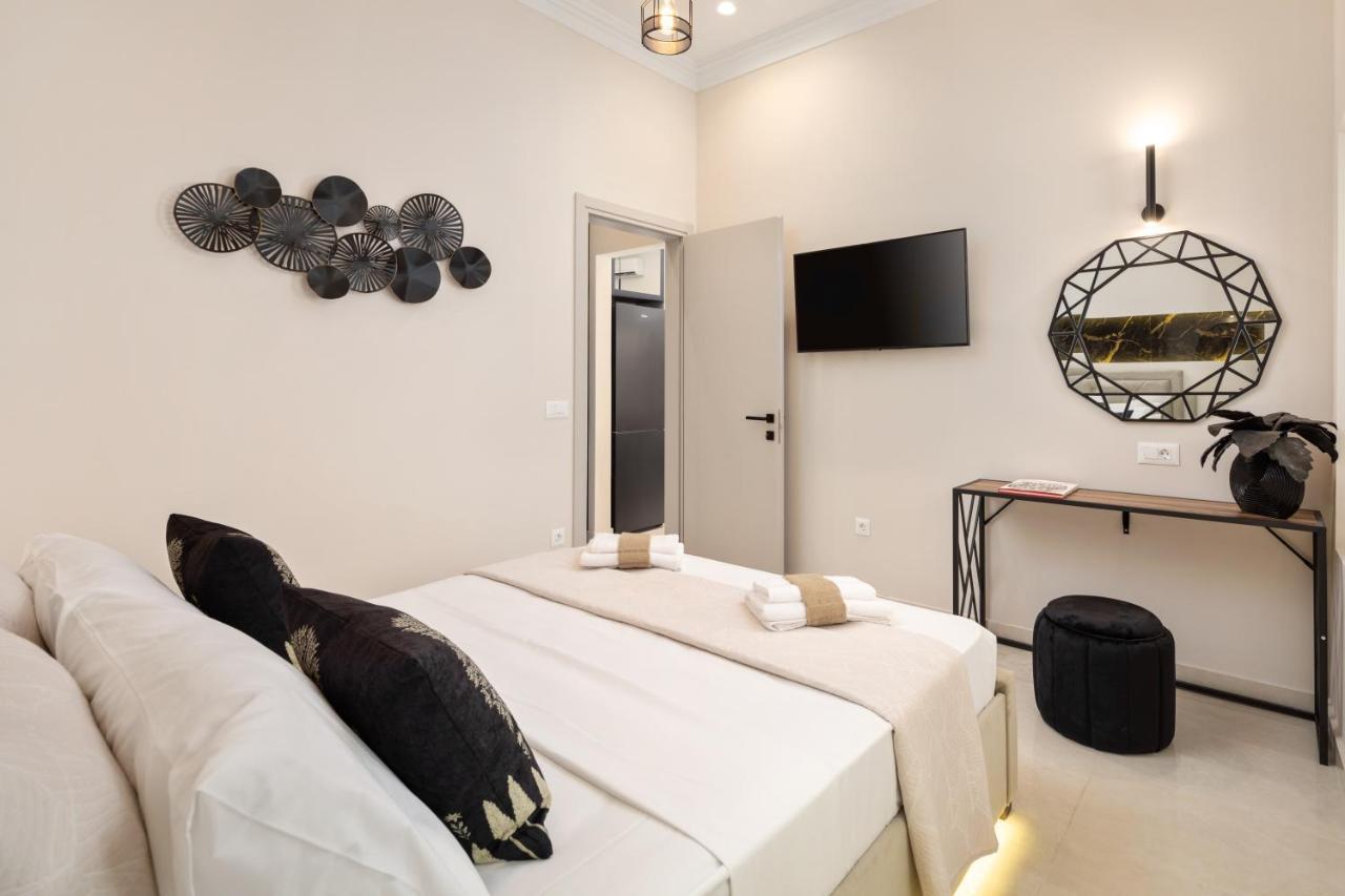 Modern-Vintage Old Town Suites Corfu  Exterior photo