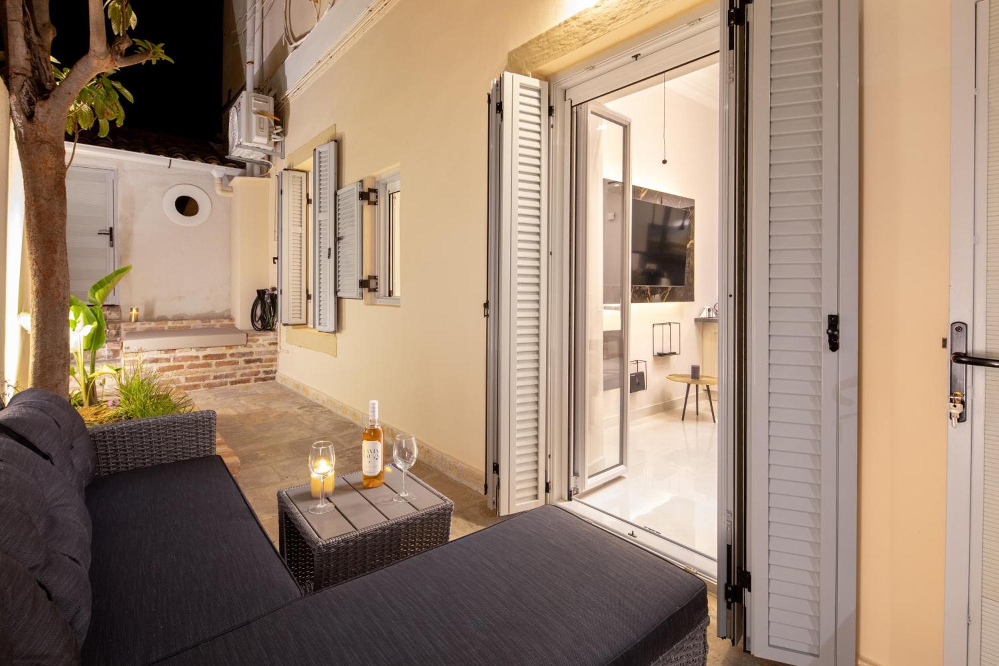 Modern-Vintage Old Town Suites Corfu  Exterior photo